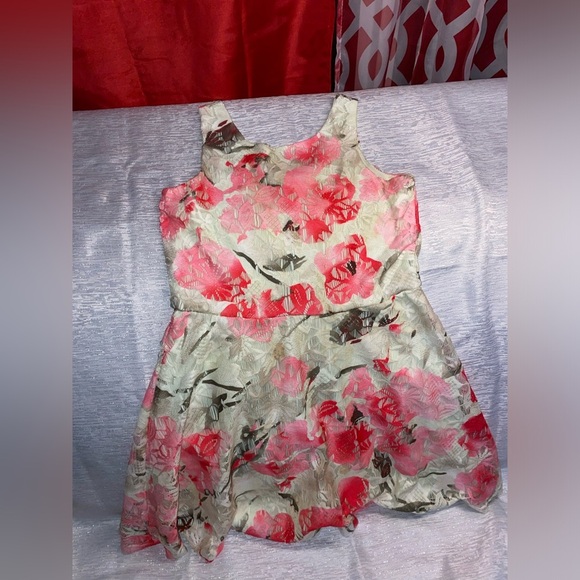 Floral Dress- Scooter Brown 🌷🌷🌷 - Picture 1 of 5